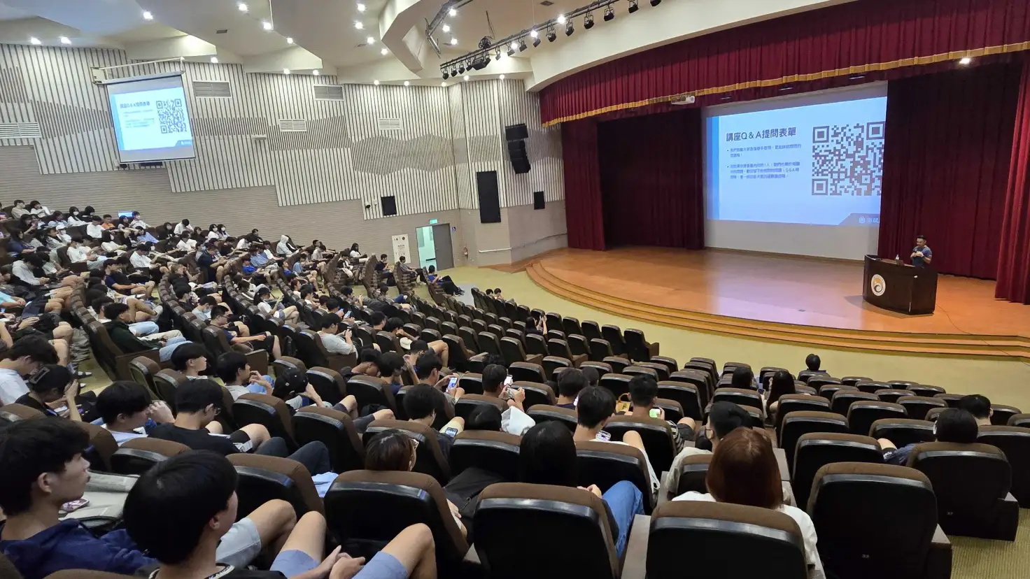 對稱資訊-高雄大學